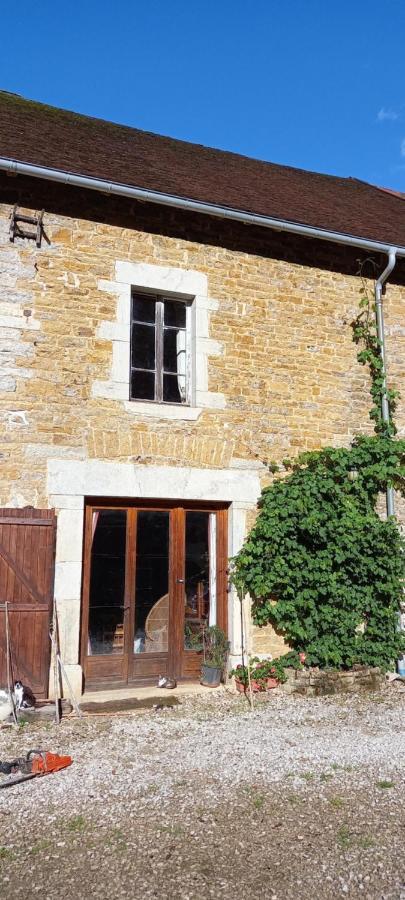 Appartement De Charme Dans Une Maison Isolee Presilly  Dış mekan fotoğraf