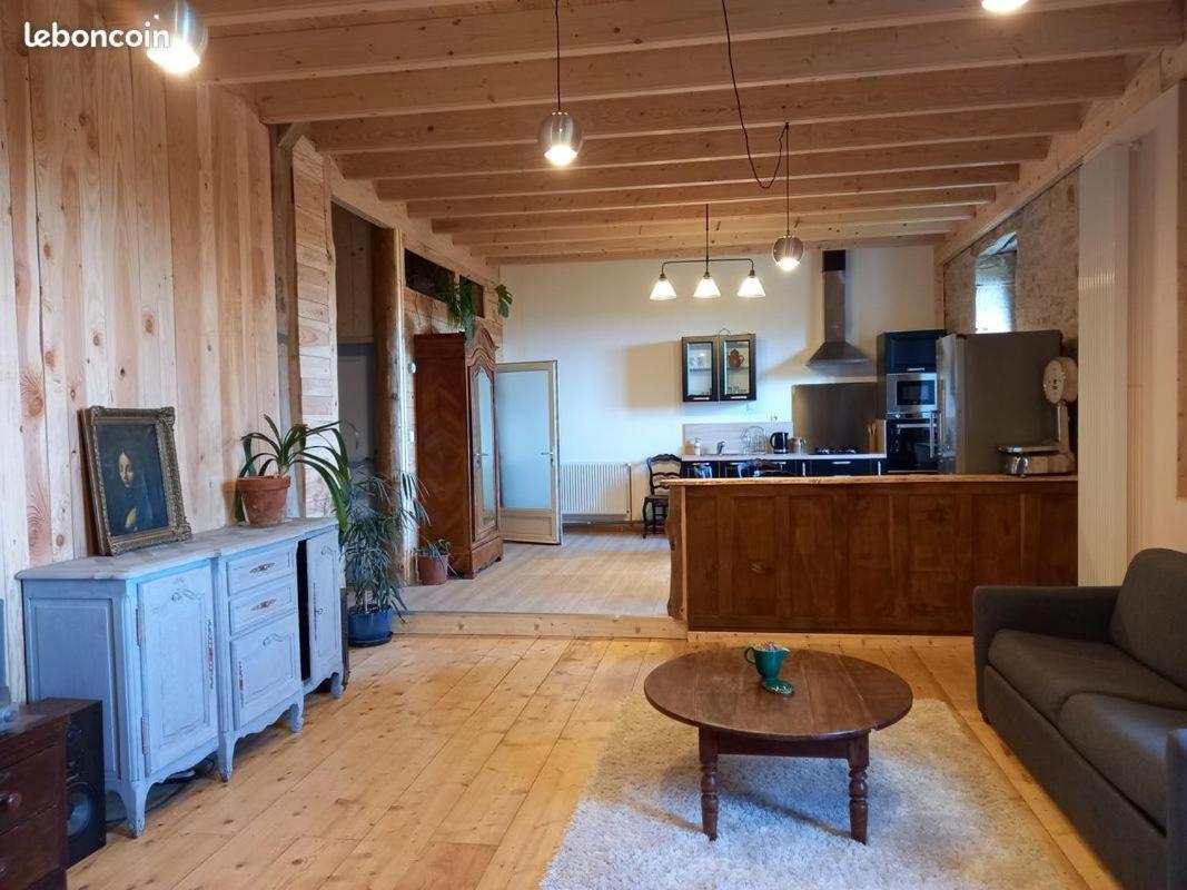 Appartement De Charme Dans Une Maison Isolee Presilly  Dış mekan fotoğraf